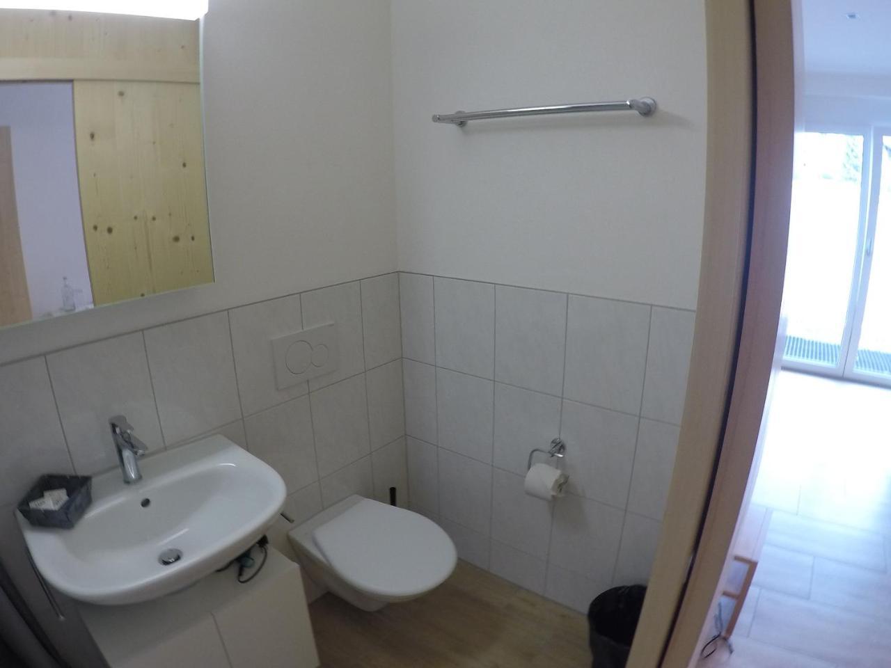 Haus Baracca Apartment Vella ภายนอก รูปภาพ