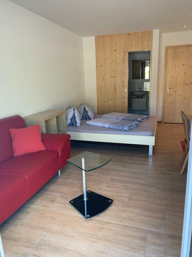 Haus Baracca Apartment Vella ภายนอก รูปภาพ